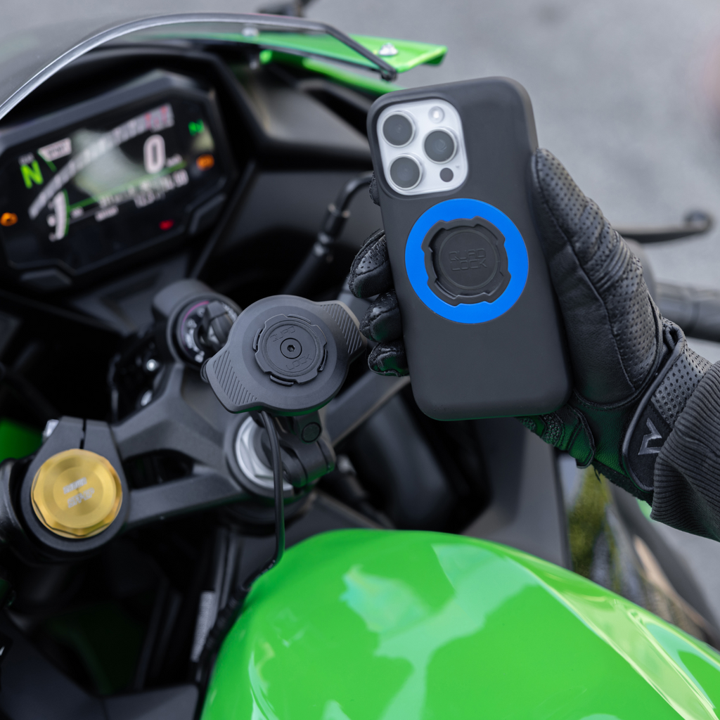 Quad Lock Waterproof Wireless Charging Head