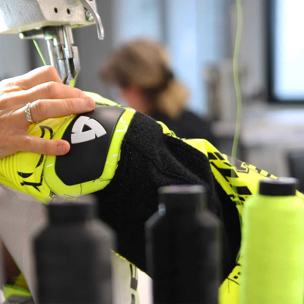 REV'IT! Tailortech Custom Suit Fitting